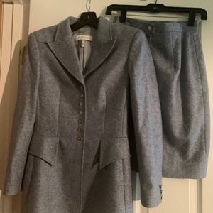 Escape Size 34 and Skirt 34